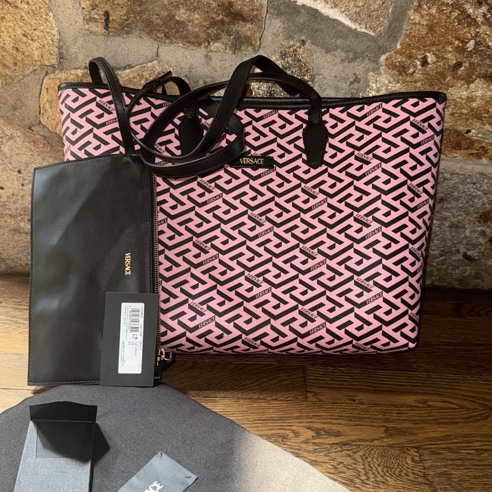NEW Versace Geometric Pink and Black Tote with dust bag NWT AUTHENTIC - Picture 15 of 17